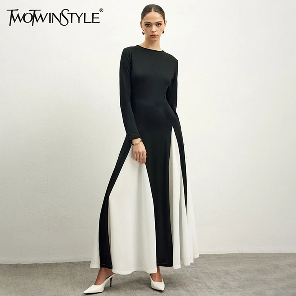 TWOTWINSTYLE Colorblock Minimalist Dresses For Women Round Neck Long Sleeve High Waist Temperament Dress Female Fashion Style
TWOTWINSTYLE Colorblock Minimalist Dresses For Women Round Neck Long Sleeve High Waist Temperament Dress Female Fashion Style