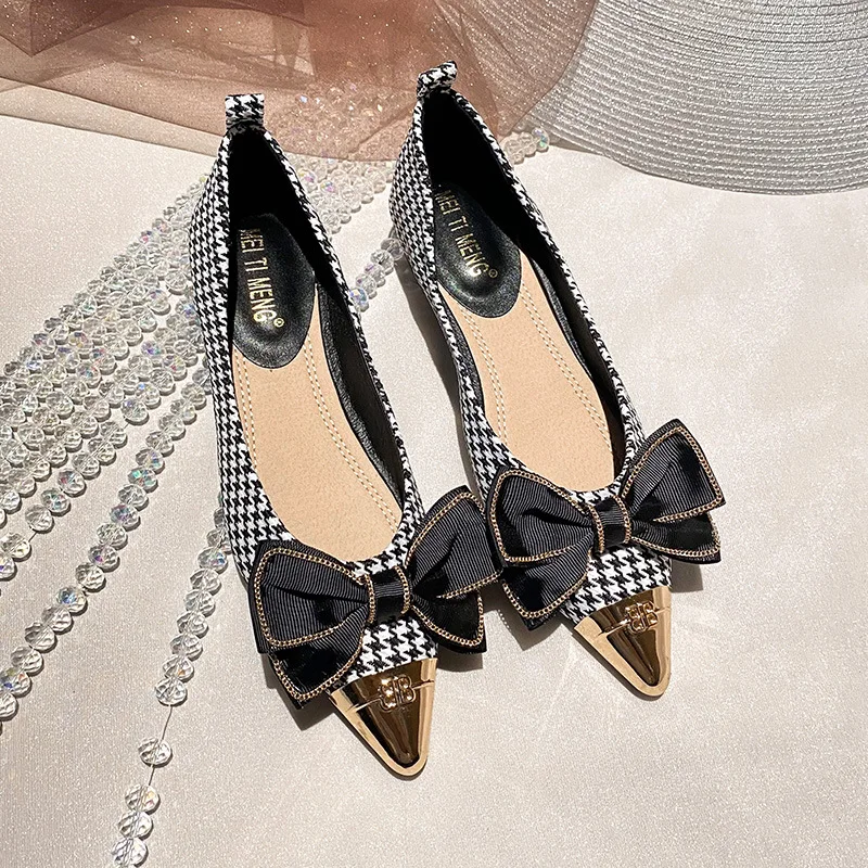2022 Women Flats with Bow Black Shoes for Ladies metal head Loafers Comfort Nude Spring Summer rhinestone boat shoes
2022 Women Flats with Bow Black Shoes for Ladies metal head Loafers Comfort Nude Spring Summer rhinestone boat shoes