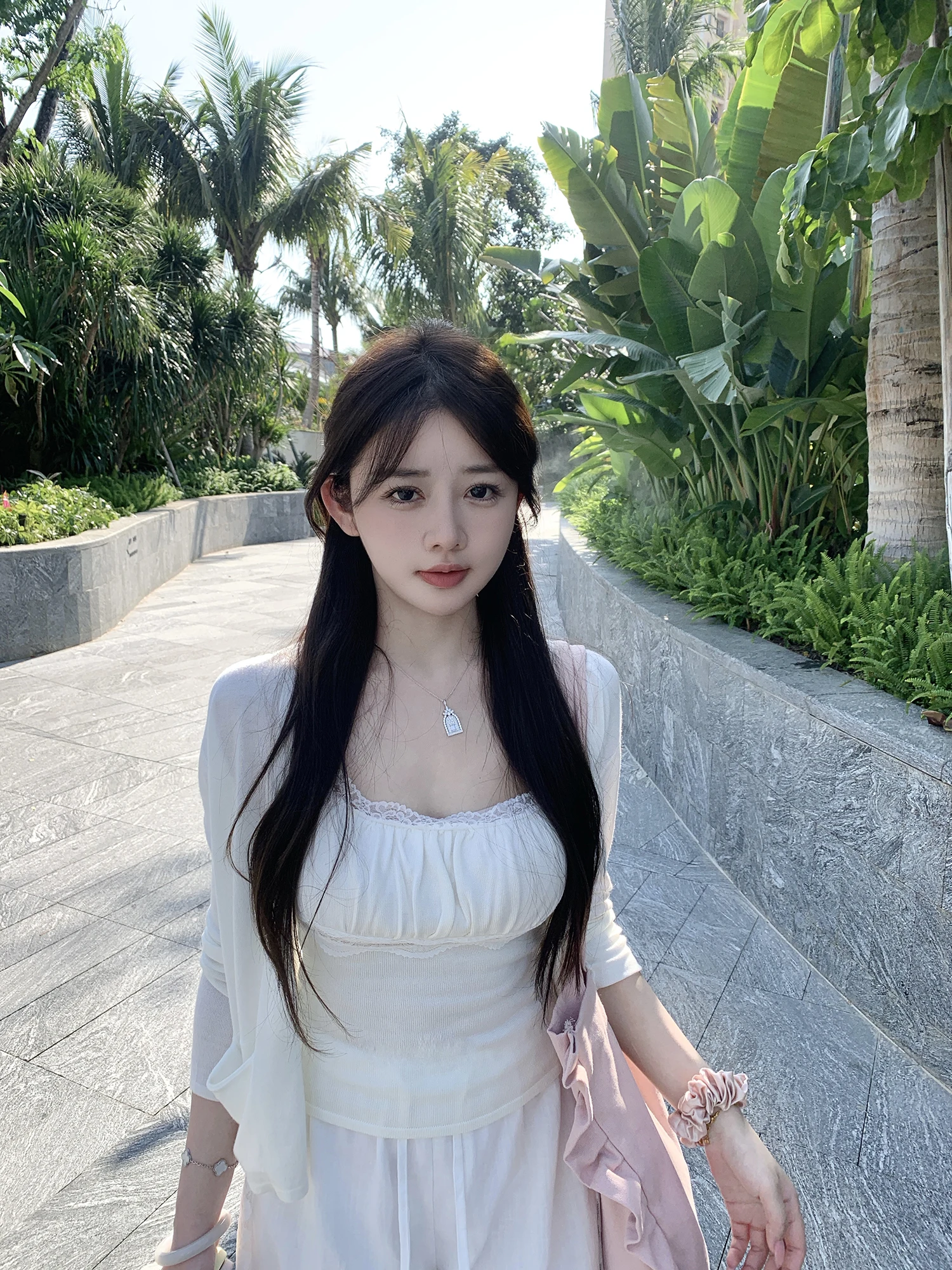 Eleven Girls Arinset Steal Heart Set Silk Wool Strap Cardigan Long Sleeve Spring Fashion Set Women's Two-Piece Ensemble
Eleven Girls Arinset Steal Heart Set Silk Wool Strap Cardigan Long Sleeve Spring Fashion Set Women's Two-Piece Ensemble