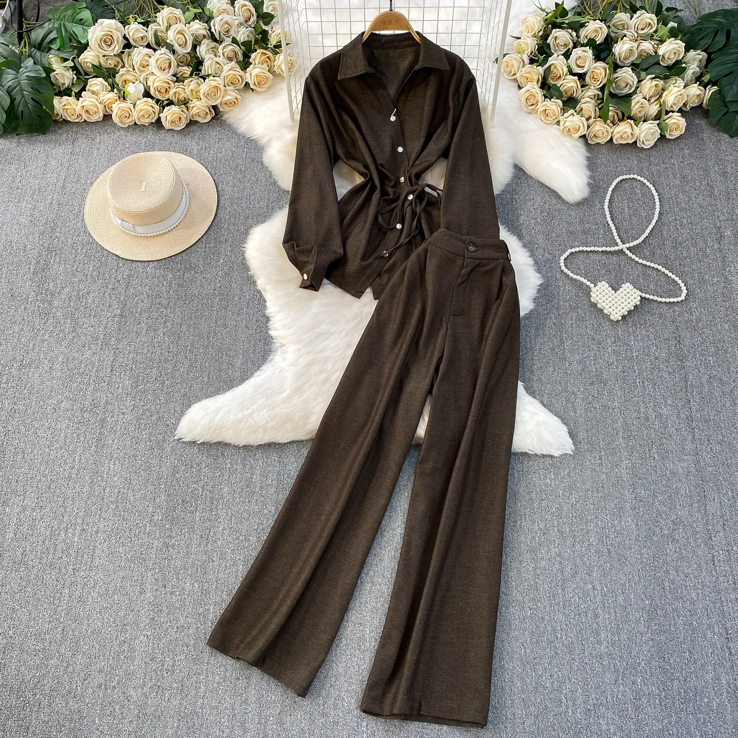 SuperAen European and American Style Retro Fashion Design Asymmetrical Single-breasted Coat Casual Wide-leg Pants Sets
SuperAen European and American Style Retro Fashion Design Asymmetrical Single-breasted Coat Casual Wide-leg Pants Sets