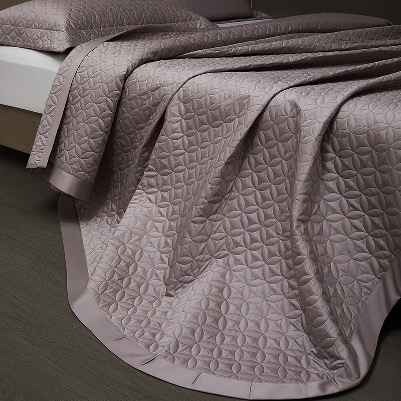 100S Egyptian Cotton Quilted Coverlet Set Ultra Soft Satin Embossed Bedspread with Wide Satin Border Premium 3/5Pcs Bedding Set
100S Egyptian Cotton Quilted Coverlet Set Ultra Soft Satin Embossed Bedspread with Wide Satin Border Premium 3/5Pcs Bedding Set
