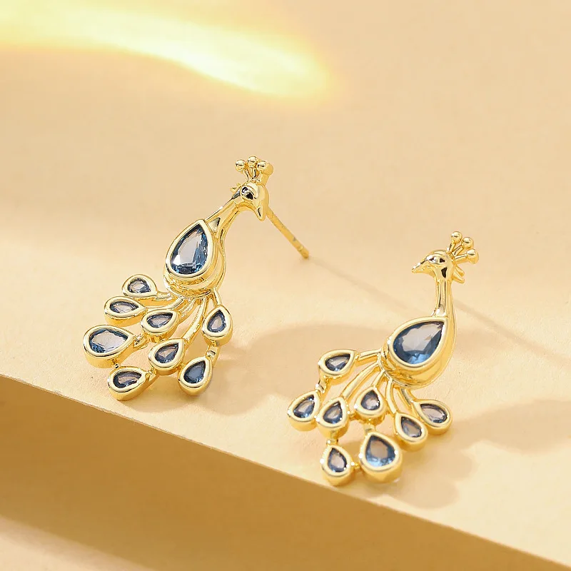 Fashionable, exquisite and simple, zircon-encrusted peacock earrings, niche, light luxury, fashionable and high-end earrings
Fashionable, exquisite and simple, zircon-encrusted peacock earrings, niche, light luxury, fashionable and high-end earrings
