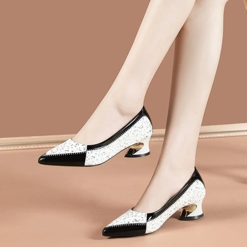 Women Classic Pointed Toe Navy Blue Spring Slip on Heel Shoes Lady Casual Black Light Weight Office Heel Shoes
Women Classic Pointed Toe Navy Blue Spring Slip on Heel Shoes Lady Casual Black Light Weight Office Heel Shoes