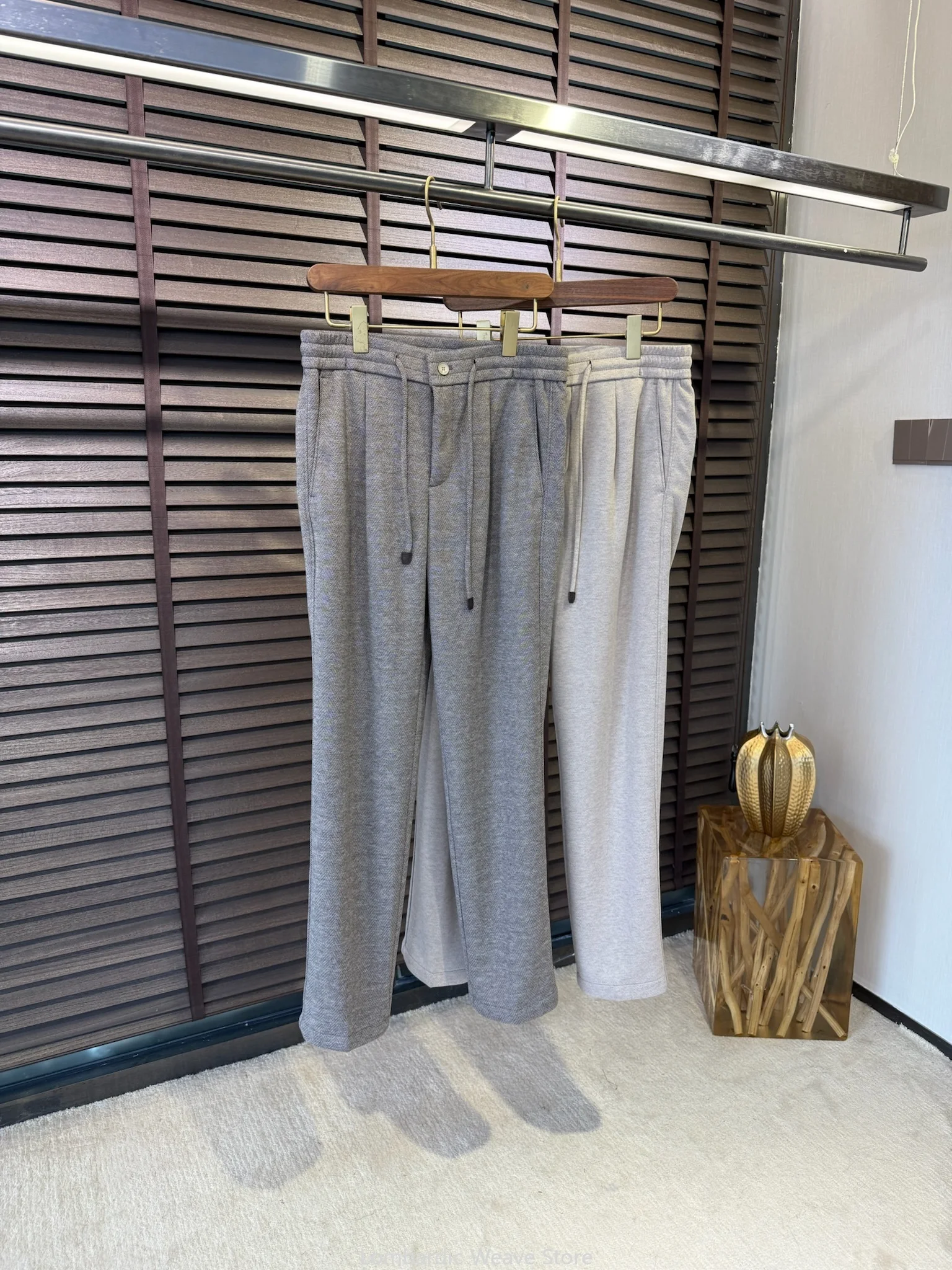 Italian LP Cashmere Mixed Fiber Elastic Waist Straight Casual Pants
Italian LP Cashmere Mixed Fiber Elastic Waist Straight Casual Pants