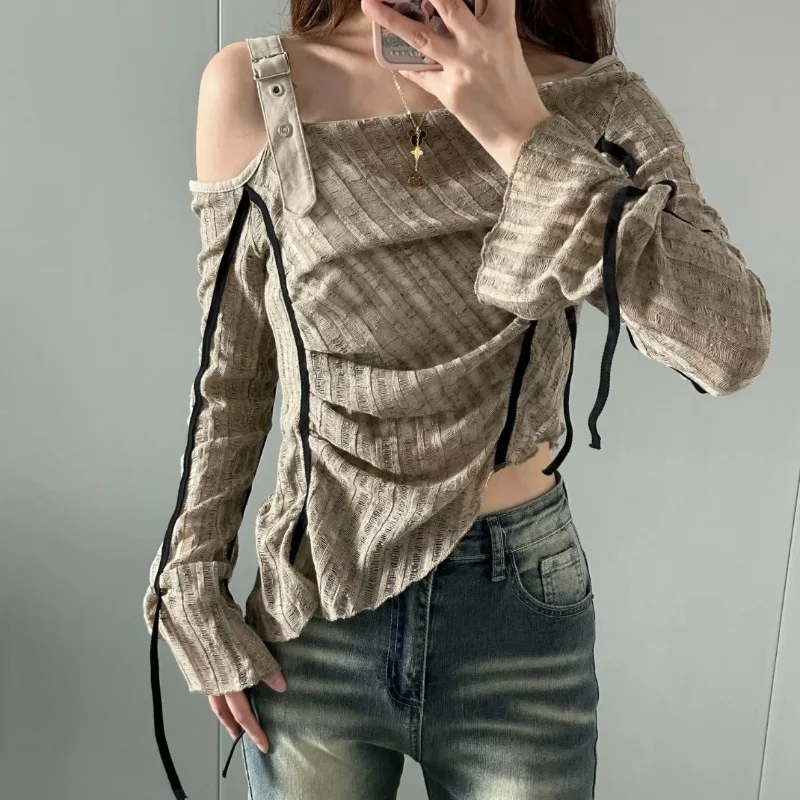 MiiiiX Casual Style Irregular Off-shoulder Pullover Sweater Women's 2024 Autumn Lace-up Design Chic Slim Long-sleeved Knit Shirt
MiiiiX Casual Style Irregular Off-shoulder Pullover Sweater Women's 2024 Autumn Lace-up Design Chic Slim Long-sleeved Knit Shirt