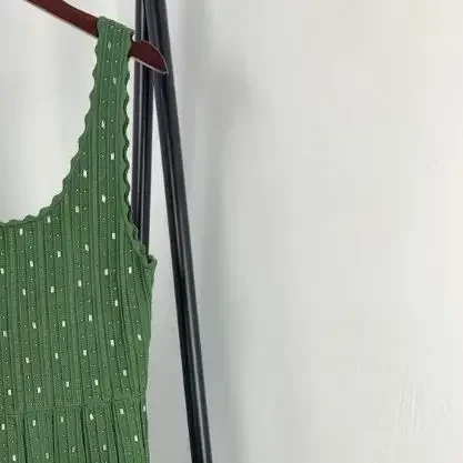 Women's green knitted casual dress tank waist French brand elegant dress with diamonds
Women's green knitted casual dress tank waist French brand elegant dress with diamonds