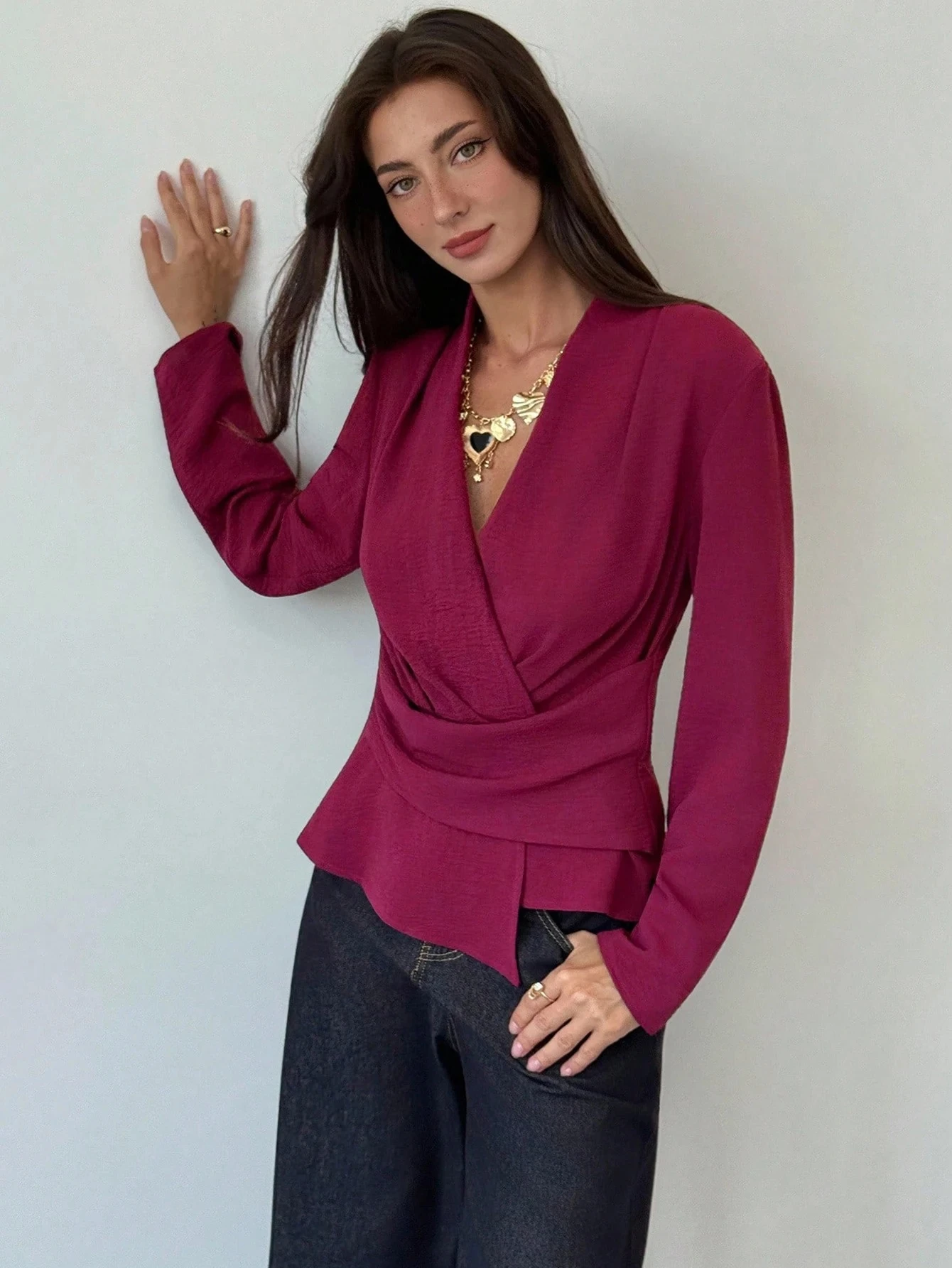 Autumn French solid color long sleeved shirt with cinched waist
Autumn French solid color long sleeved shirt with cinched waist