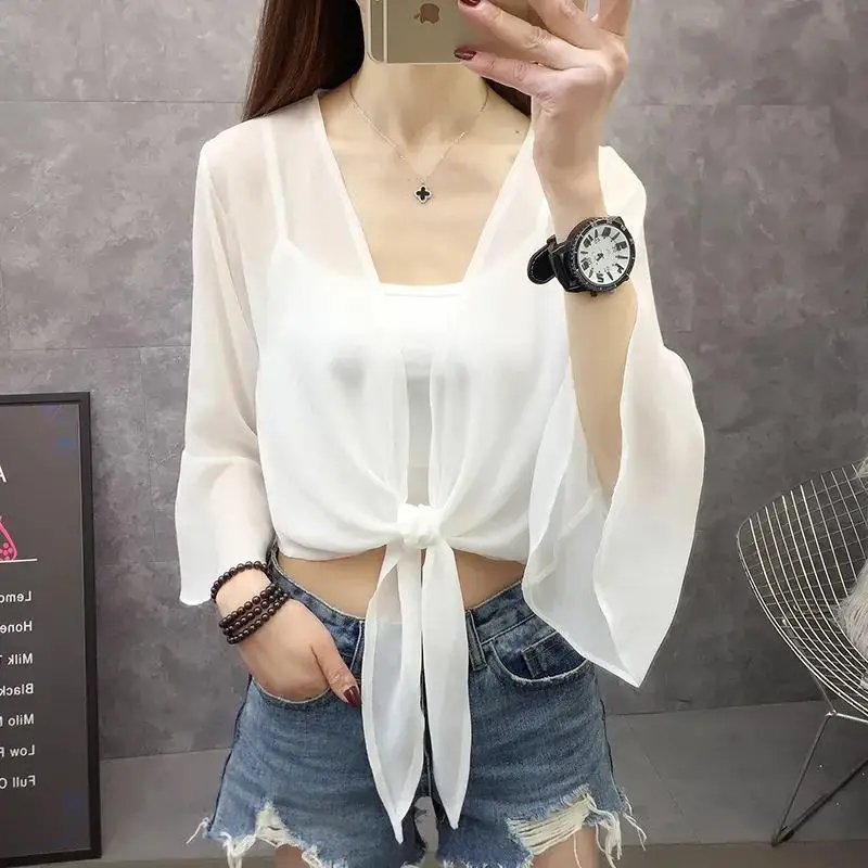 Spring And Summer Chiffon Shawl Women's Short Clothes Large Size Loose Cardigan Jacket
Spring And Summer Chiffon Shawl Women's Short Clothes Large Size Loose Cardigan Jacket