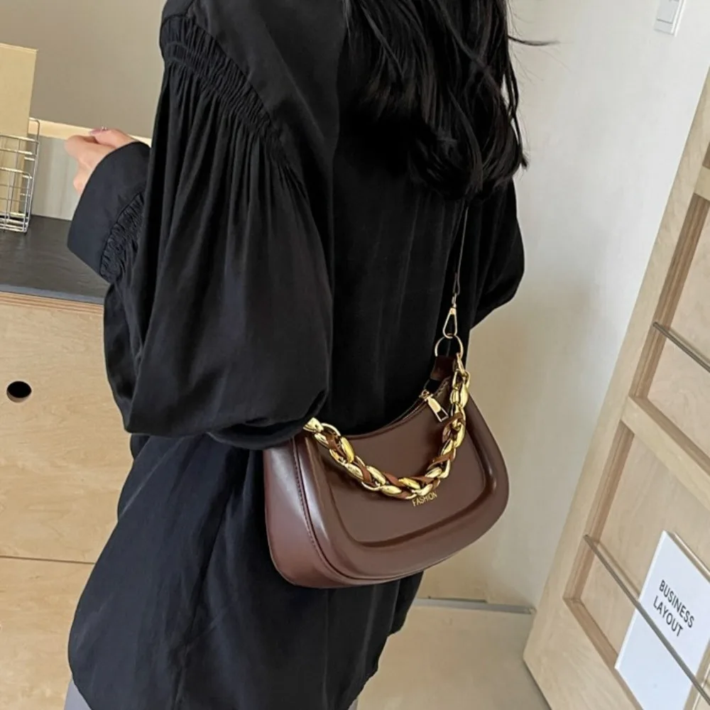 Fashion PU Leather Vintage Crossbody Bag Large Capacity Handheld Chain Underarm Bag Luxury Casual Single Shoulder Bag Female
Fashion PU Leather Vintage Crossbody Bag Large Capacity Handheld Chain Underarm Bag Luxury Casual Single Shoulder Bag Female