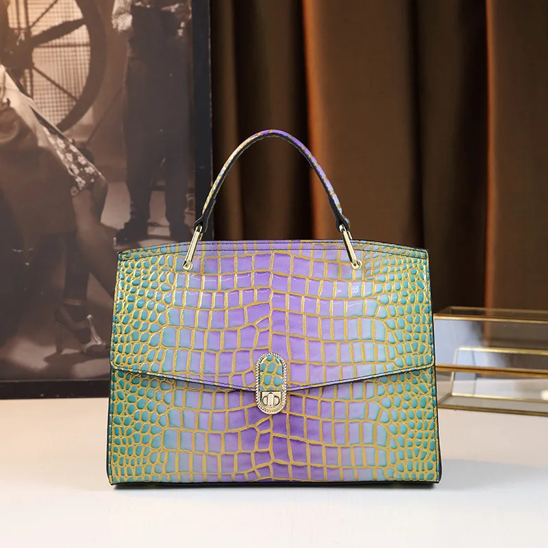 2025 New Genuine Leather Women Handbags Crocodile Pattern Lady Tote Bag 2023 New Fashion Niche Portable Shoulder Messenger Bags
2025 New Genuine Leather Women Handbags Crocodile Pattern Lady Tote Bag 2023 New Fashion Niche Portable Shoulder Messenger Bags
