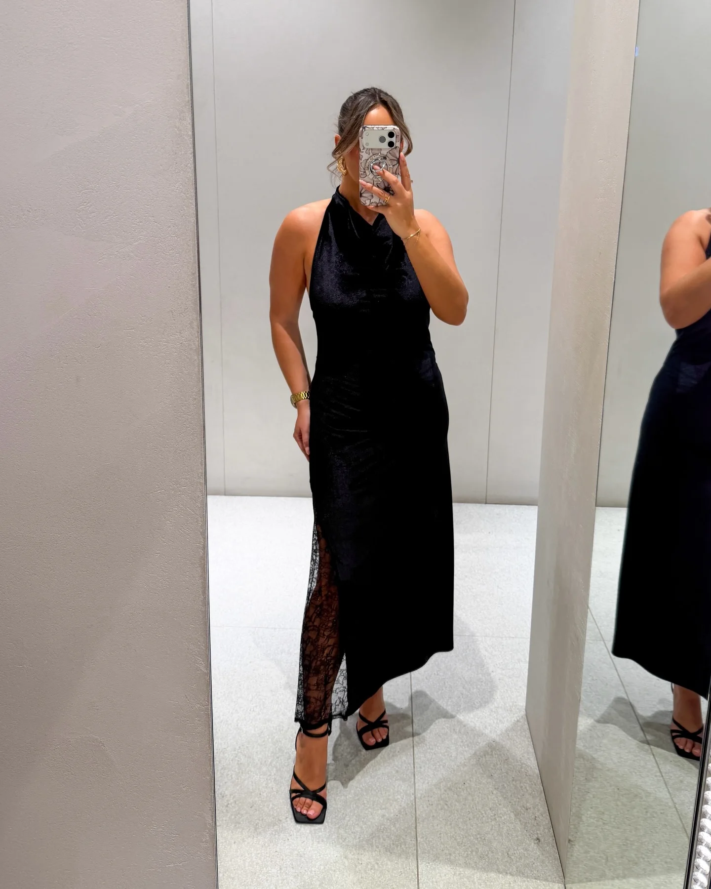 HH женское весеннее элегантное новое сексуальное бархатное платье с открытой спиной и без рукавов, кружевное украшение, женское модное банкетное платье с лямкой на шее
HH женское весеннее элегантное новое сексуальное бархатное платье с открытой спиной и без рукавов, кружевное украшение, женское модное банкетное платье с лямкой на шее