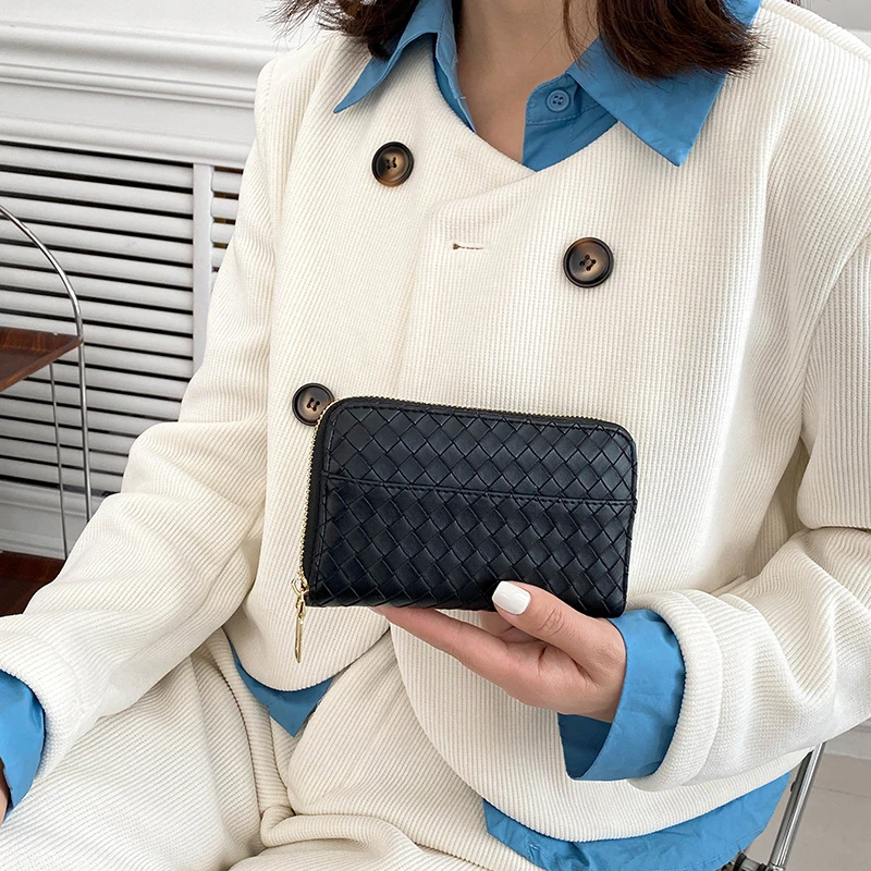 New Fashion Versatile Mini Woven PU Leather Women's Zero Wallet Simple Casual Fashion Women's Handbag
New Fashion Versatile Mini Woven PU Leather Women's Zero Wallet Simple Casual Fashion Women's Handbag