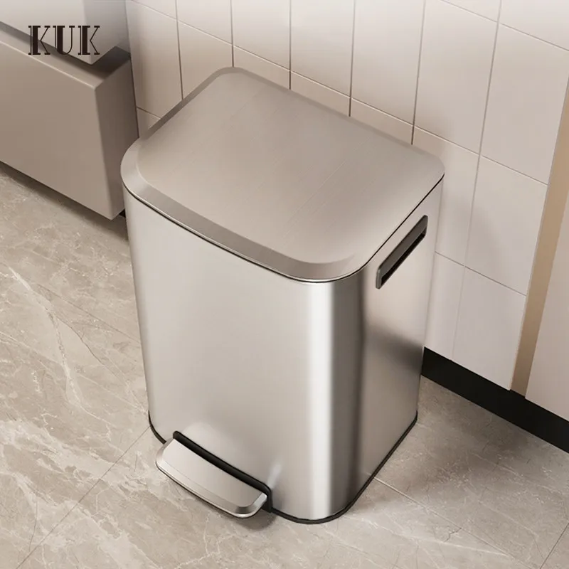 Light Luxury Stainless Steel Step Trash Can Large Capacity Odor Proof Covered Waste Container For Kitchen Indoor Living Space
Light Luxury Stainless Steel Step Trash Can Large Capacity Odor Proof Covered Waste Container For Kitchen Indoor Living Space