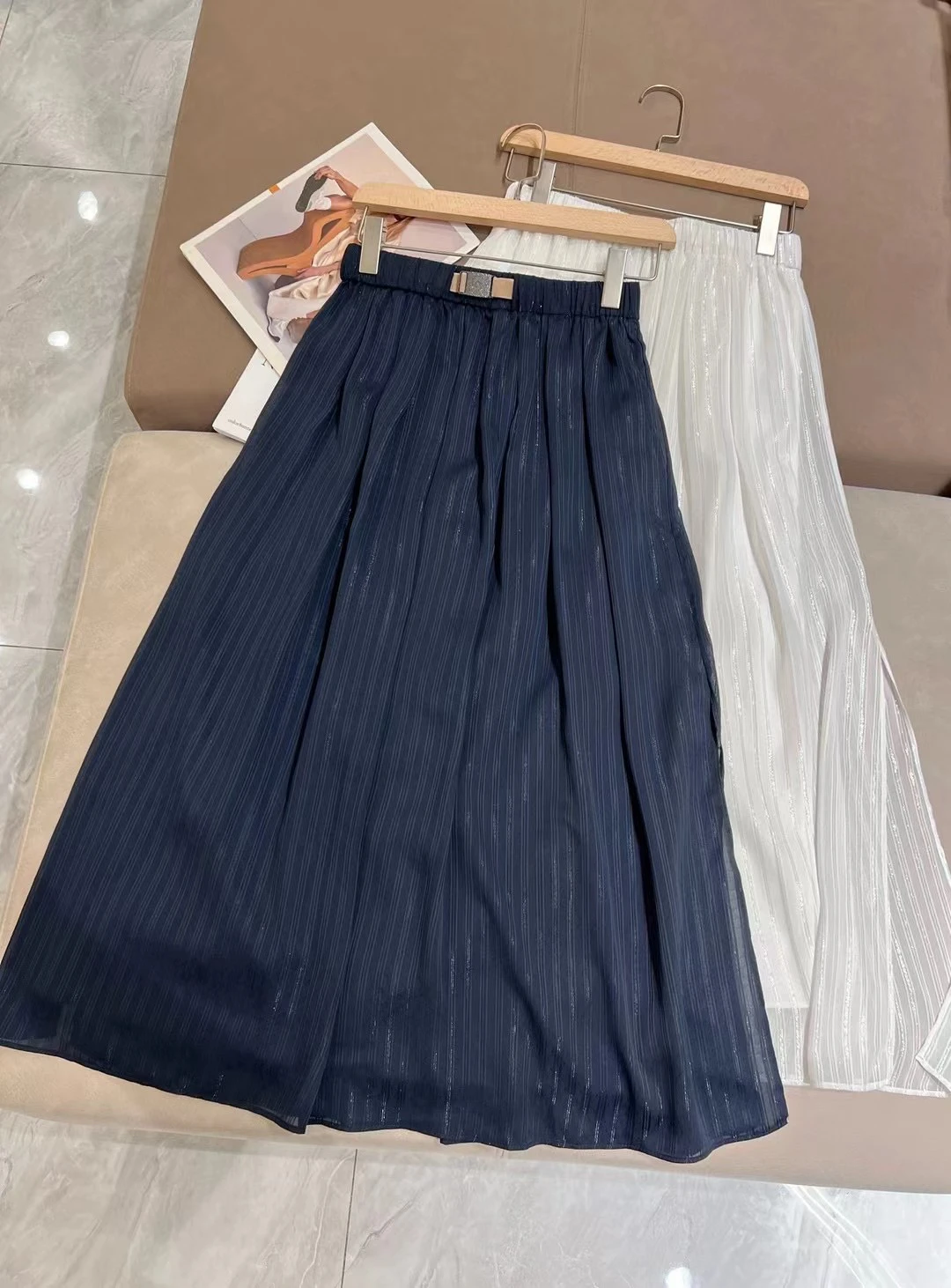 Summer B*C Women's Skirt Thin Mesh Satin Skirt Elegant Female Mid-Calf Skirt Women's Clothing White Pleated Skirt
Summer B*C Women's Skirt Thin Mesh Satin Skirt Elegant Female Mid-Calf Skirt Women's Clothing White Pleated Skirt