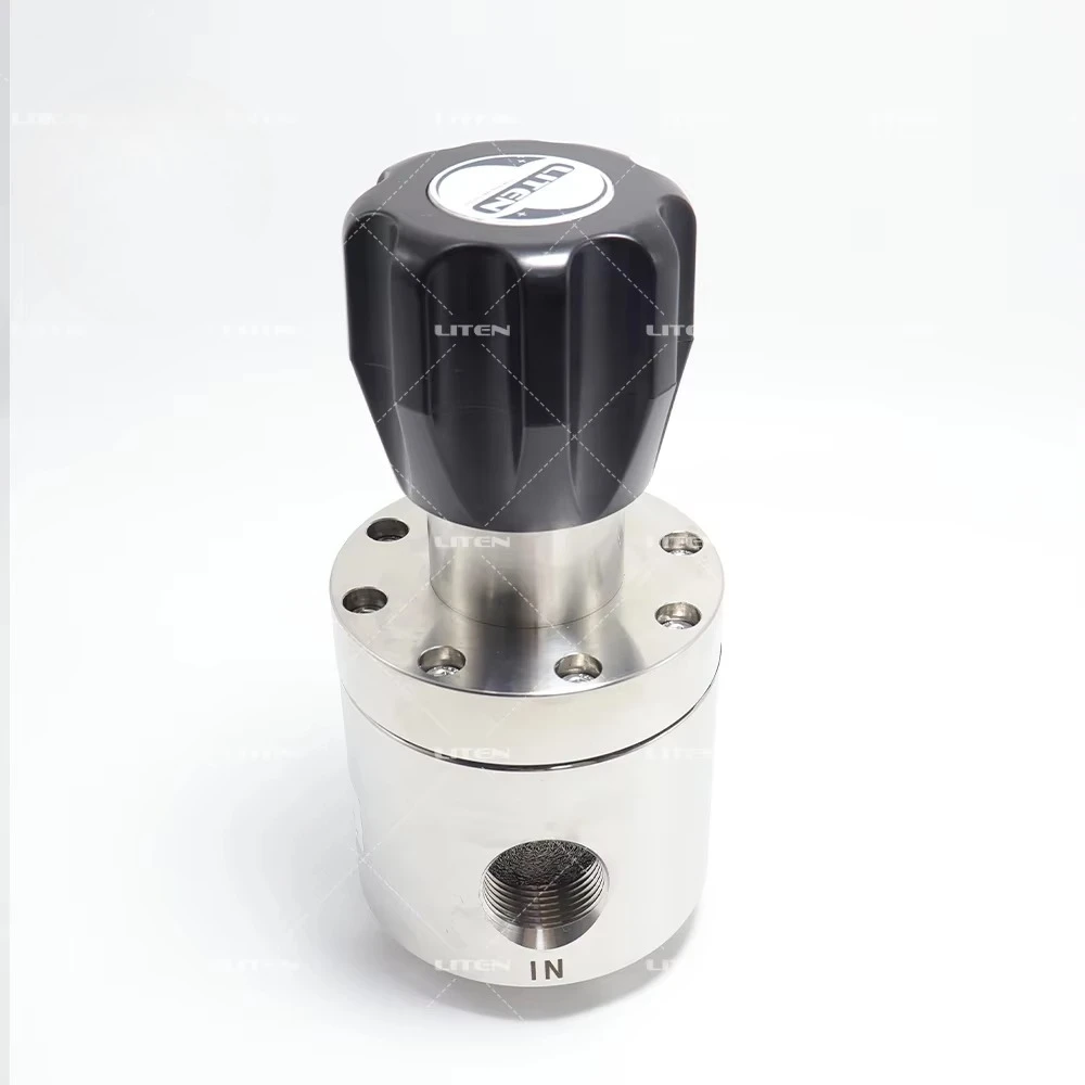 CV5.0 HIGH FLOW LOW PRESSURE REGULATOR CV5.0 for AR N2 O2 H2 HE 316 Stainless Steel 0~250PSI Out 3port
CV5.0 HIGH FLOW LOW PRESSURE REGULATOR CV5.0 for AR N2 O2 H2 HE 316 Stainless Steel 0~250PSI Out 3port