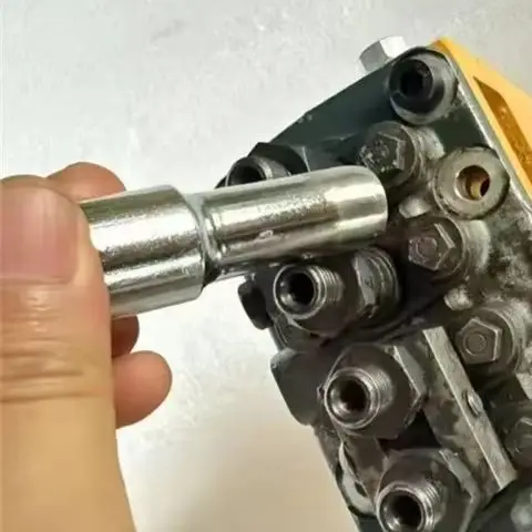 1 Pcs Plunger Head Removal Repair Tool Socket Wrench for Kubota Oil Pump
1 Pcs Plunger Head Removal Repair Tool Socket Wrench for Kubota Oil Pump