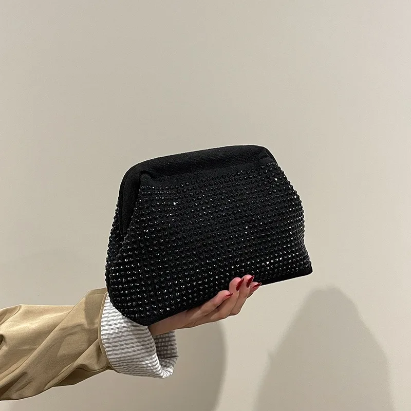 Холщовый клатч с бриллиантовым украшением для тела. Модная и универсальная высококачественная сумка-ракушка.
Холщовый клатч с бриллиантовым украшением для тела. Модная и универсальная высококачественная сумка-ракушка.