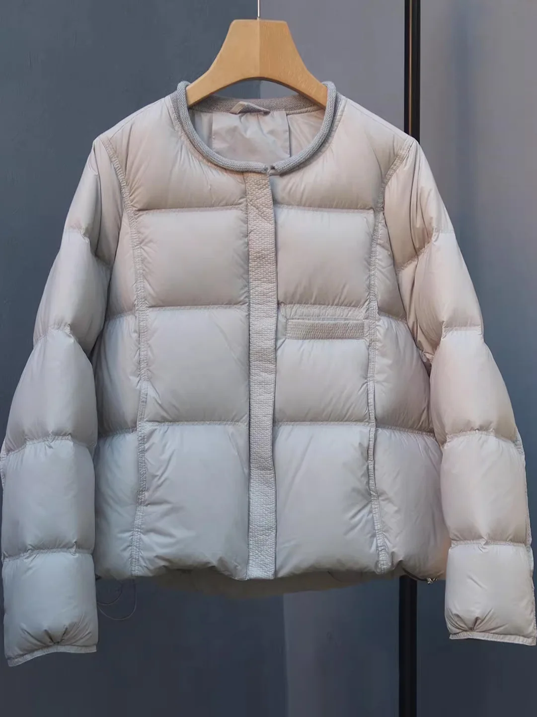 Trendy Loose Casual Cotton Jacket Women's Winter New Style High-End round Neck All-Match Thick Outerwear Fashionable Korean V...
Trendy Loose Casual Cotton Jacket Women's Winter New Style High-End round Neck All-Match Thick Outerwear Fashionable Korean V...