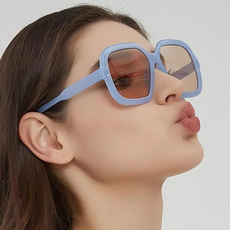 Large frame women's sunglasses marine candy colour fashion trend anti UV400 glasses street shooting new 2024 fashion wearing
Large frame women's sunglasses marine candy colour fashion trend anti UV400 glasses street shooting new 2024 fashion wearing