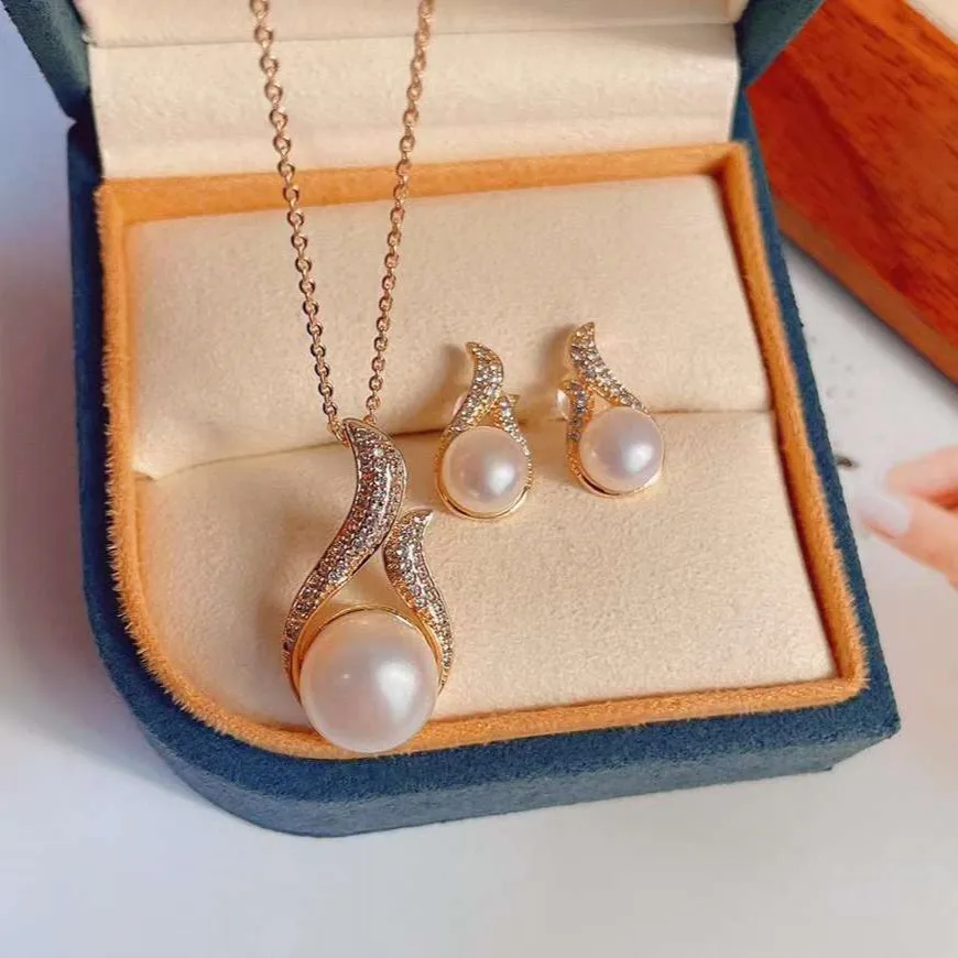 Classic Explosion 18K Gold Plated Swan Dance Set Freshwater Pearl Necklace Earring Set Pearl Jewelry Set
Classic Explosion 18K Gold Plated Swan Dance Set Freshwater Pearl Necklace Earring Set Pearl Jewelry Set