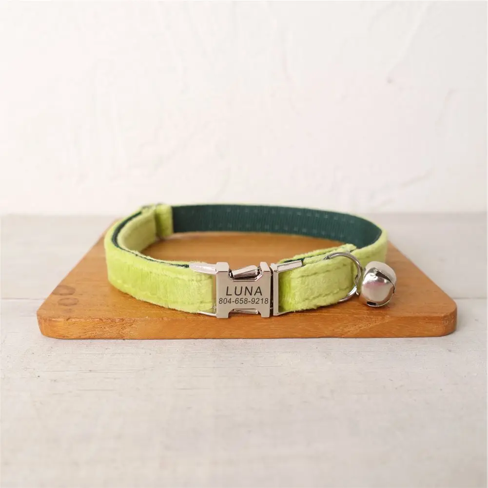 Personalized Cat Collar Customized Nameplate ID Metal Buckle Adjustable Thick Green Velvet Cat Collars with Bell
Personalized Cat Collar Customized Nameplate ID Metal Buckle Adjustable Thick Green Velvet Cat Collars with Bell