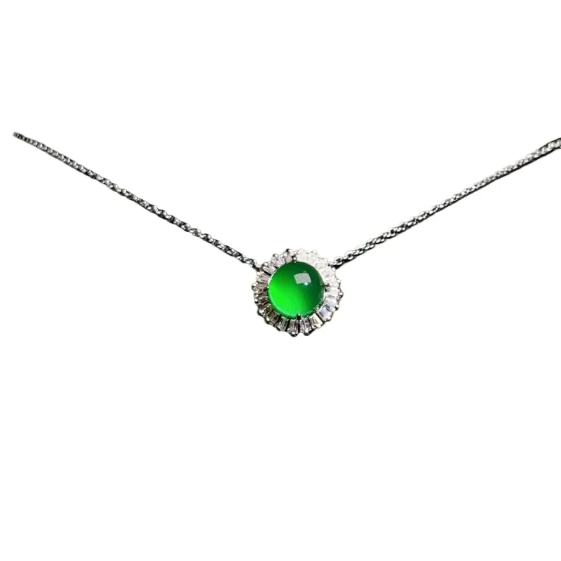 Ice green chalcedony pendant mini emperor green agate collarbone chain female simple fashion celebrity small pendant niche
Ice green chalcedony pendant mini emperor green agate collarbone chain female simple fashion celebrity small pendant niche