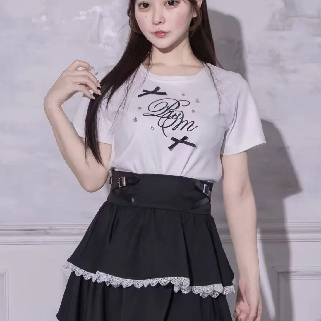 Knitted Short Sleeve T-shirt Japanese Style Embroidery Women's Tops Summer Kawaii Clothes Diamond Sweet Bow Crew Neck Top
Knitted Short Sleeve T-shirt Japanese Style Embroidery Women's Tops Summer Kawaii Clothes Diamond Sweet Bow Crew Neck Top
