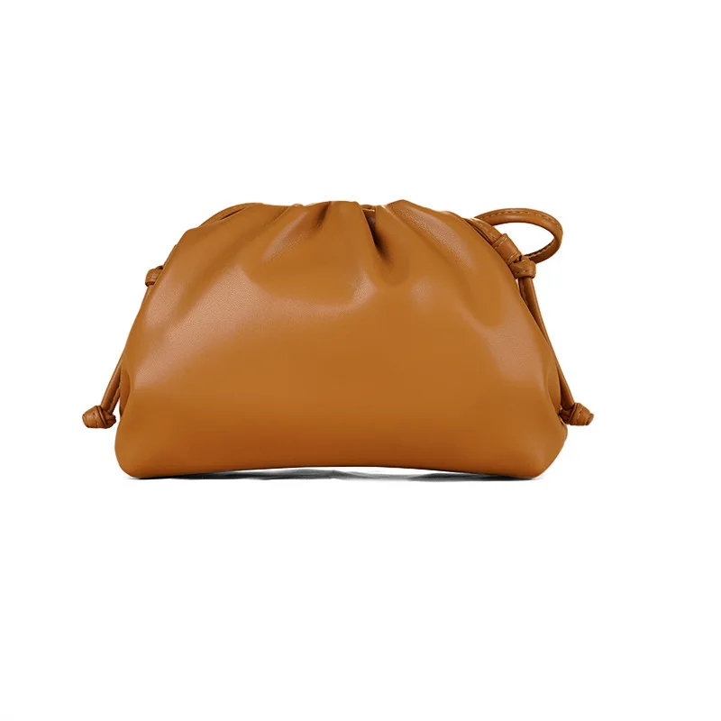 Cloud-shaped pleated clip-on mini bag, Korean-style solid-color soft leather clutch evening bag with shoulder strap.
Cloud-shaped pleated clip-on mini bag, Korean-style solid-color soft leather clutch evening bag with shoulder strap.