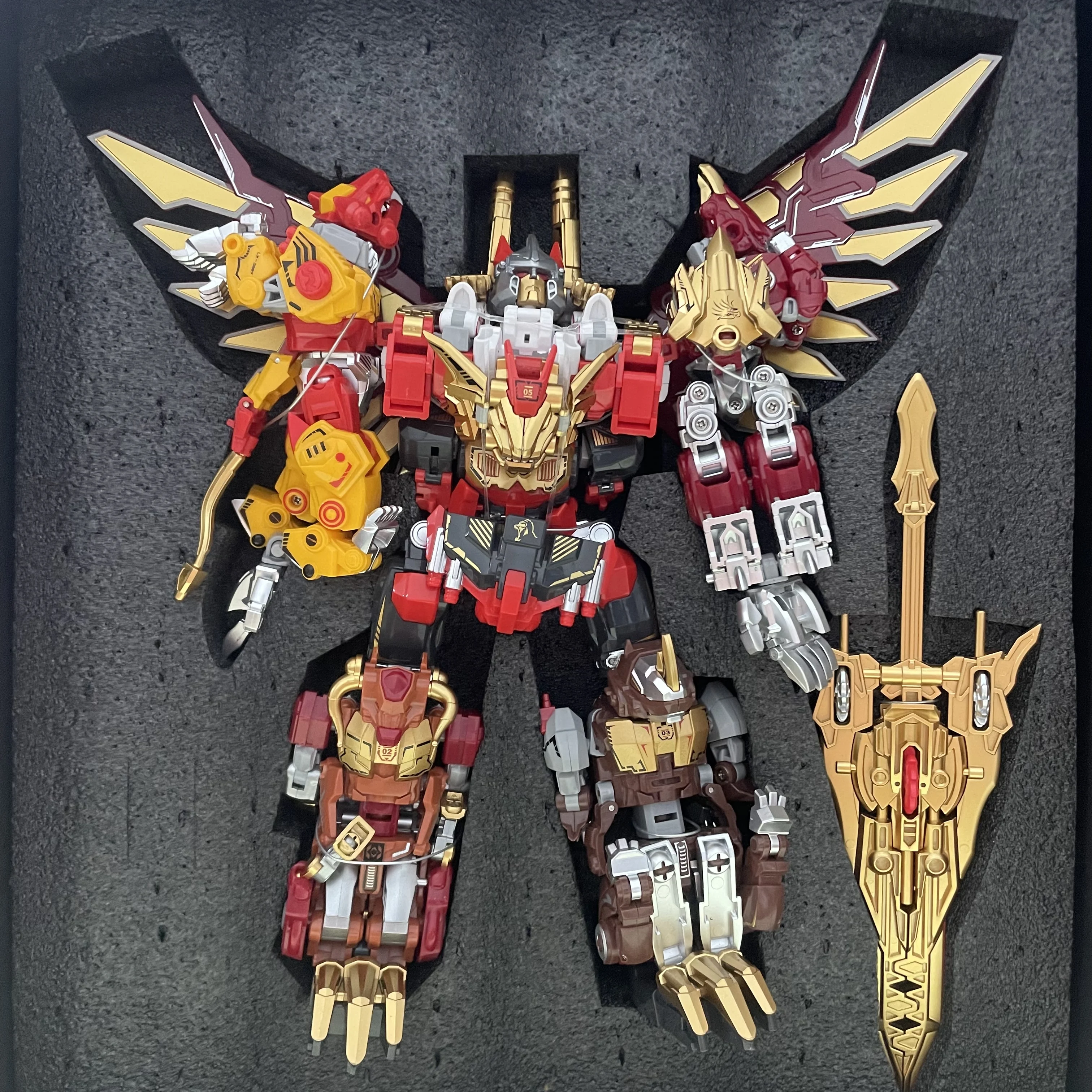 YUEXING Predaking Mechanical Beast No Box Robot Transformation 26CM 6IN1 Predacons Action Figure Child Toys Gift
YUEXING Predaking Mechanical Beast No Box Robot Transformation 26CM 6IN1 Predacons Action Figure Child Toys Gift