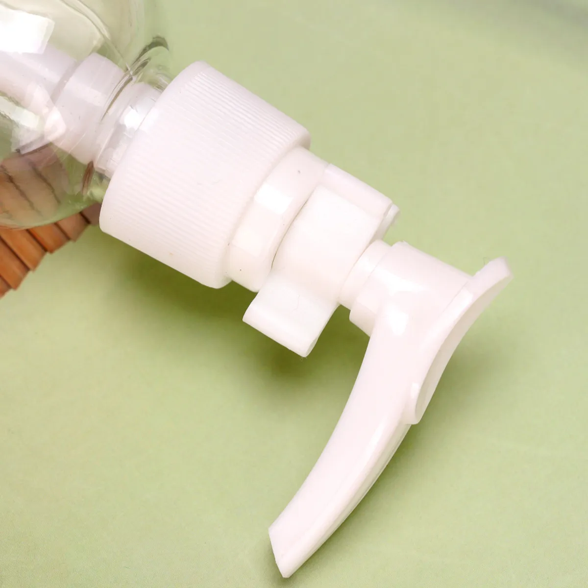 Набор из 6 флаконов-дозаторов для жидкостей, безопасные контейнеры для дома, офиса, путешествий, хранения мыла, 100 мл, белая головка
Набор из 6 флаконов-дозаторов для жидкостей, безопасные контейнеры для дома, офиса, путешествий, хранения мыла, 100 мл, белая головка