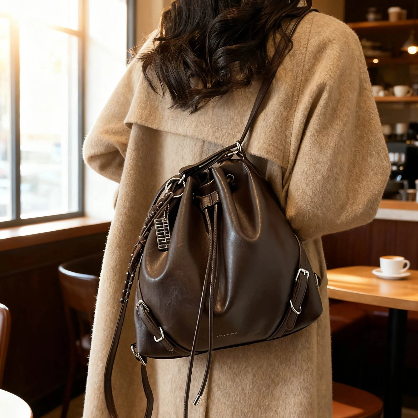 2025 Women's Lightweight Bucket Bag, Genuine Leather Large Capacity Multi-way Shoulder Crossbody Purse, Vintage Tote
2025 Women's Lightweight Bucket Bag, Genuine Leather Large Capacity Multi-way Shoulder Crossbody Purse, Vintage Tote