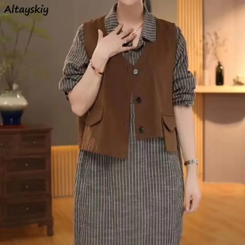 Vests Women Korean Fashion All-match Loose Fit Vintage Temper Design Casual Irregular Spring Ladies Outwear Solid Popular Ins
Vests Women Korean Fashion All-match Loose Fit Vintage Temper Design Casual Irregular Spring Ladies Outwear Solid Popular Ins