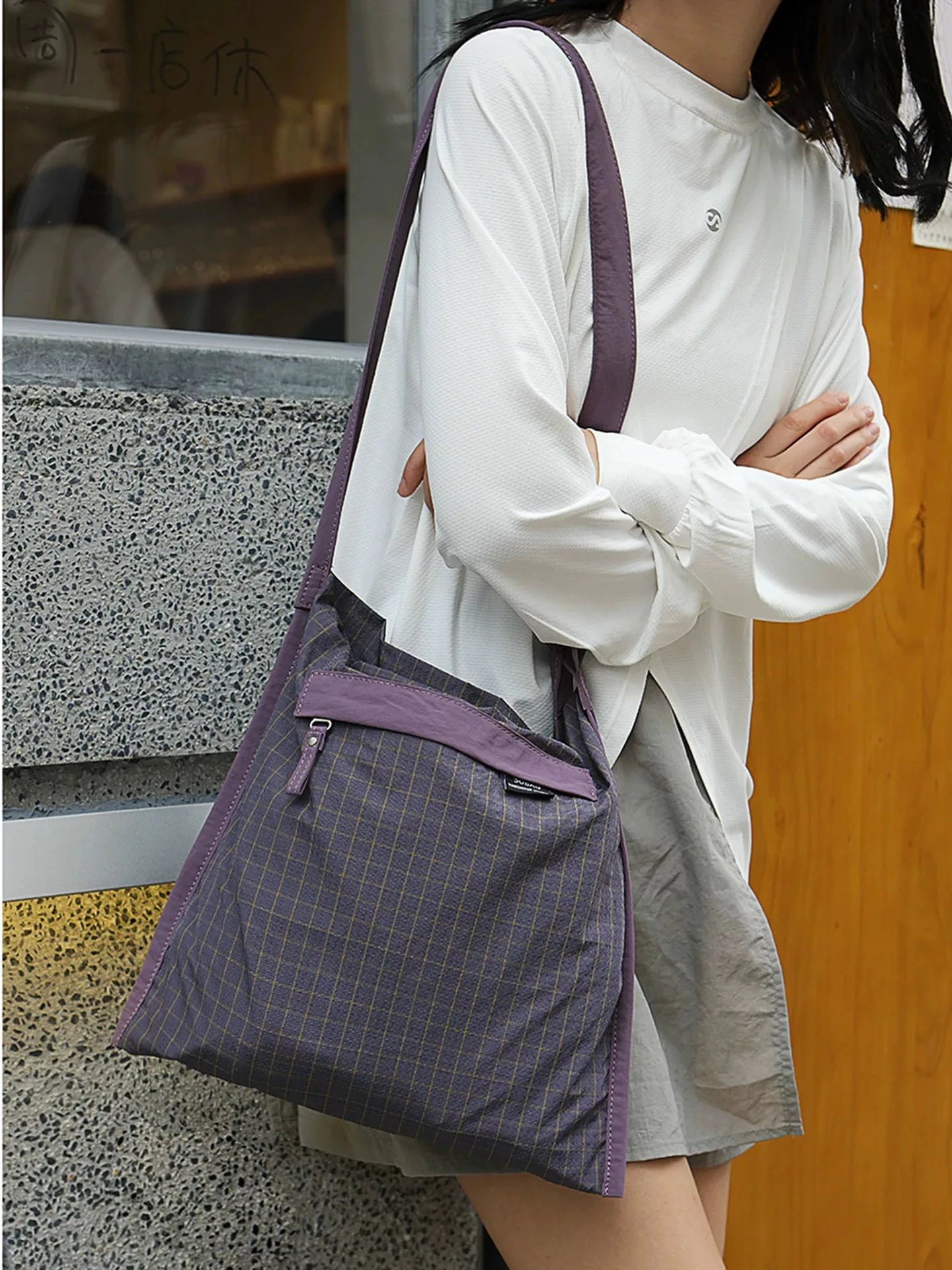 2025 New Lightweight Outdoor Waterproof Single Shoulder Nylon Cloth Bags Women's Purple Japanese Casual Plaid Crossbody Bag
2025 New Lightweight Outdoor Waterproof Single Shoulder Nylon Cloth Bags Women's Purple Japanese Casual Plaid Crossbody Bag