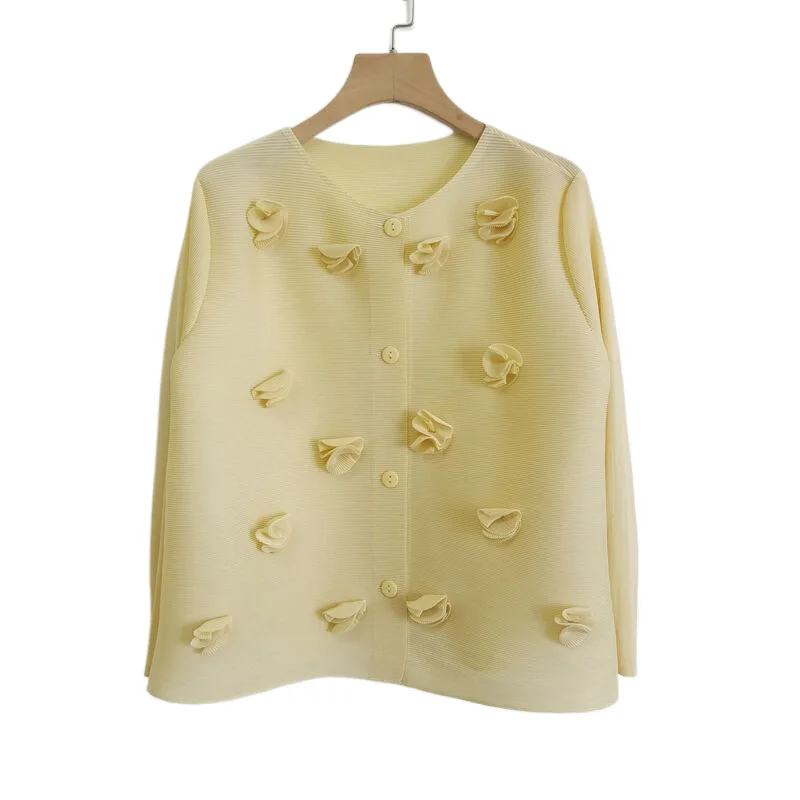 Miyake Pleated Women Summer Shirt Short Single Breasted Solid Petal Decoration High Quality Elegant Commuter Style Cardigan Top
Miyake Pleated Women Summer Shirt Short Single Breasted Solid Petal Decoration High Quality Elegant Commuter Style Cardigan Top