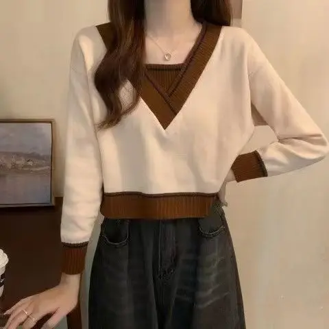 American Style Fake Two Piece Color Matching Base Long Sleeved Sweater Ins Spring and Autumn New Knitted Sweater Niche Short Top
American Style Fake Two Piece Color Matching Base Long Sleeved Sweater Ins Spring and Autumn New Knitted Sweater Niche Short Top