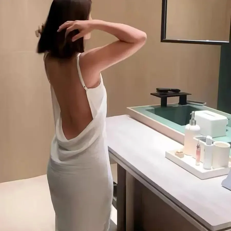 Women's Pure Cotton Bath Towel Robe Absorbent Qui Dry Home Use Bath Skirt Adult Wearable Wrap Sexy Sle Four Seasons
Women's Pure Cotton Bath Towel Robe Absorbent Qui Dry Home Use Bath Skirt Adult Wearable Wrap Sexy Sle Four Seasons