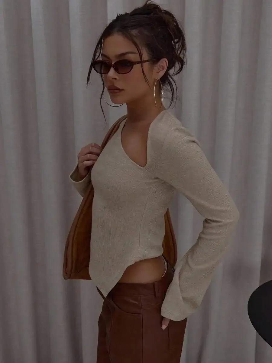 Asymmetric Hem Cut Out Long Sleeve Knit Top Casual Streetwear Elegant Sweater
Asymmetric Hem Cut Out Long Sleeve Knit Top Casual Streetwear Elegant Sweater