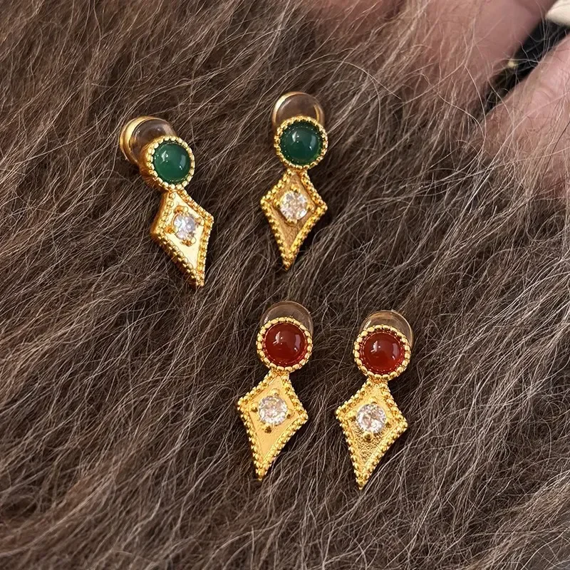 French Exquisite Green Chalcedony Earrings for Women Niche Red Agate Fashion Vintage Elegant OL Jewelry Gift
French Exquisite Green Chalcedony Earrings for Women Niche Red Agate Fashion Vintage Elegant OL Jewelry Gift