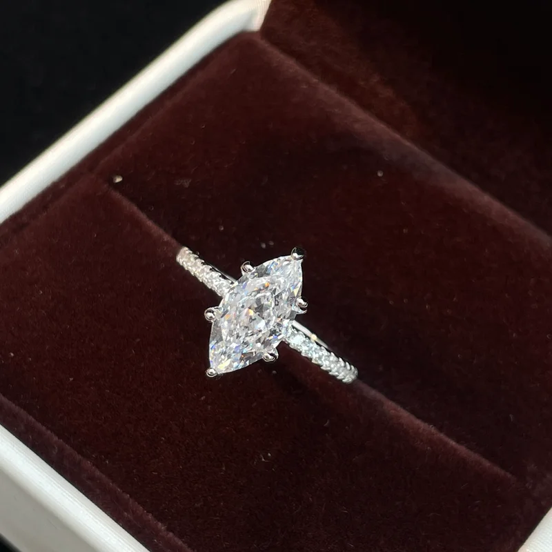 Dawn's Jewel S925 Sterling Silver Cultivated High Carbon Diamond 6*12 Marquise Ice Flower Cutting Process Ring anillos
Dawn's Jewel S925 Sterling Silver Cultivated High Carbon Diamond 6*12 Marquise Ice Flower Cutting Process Ring anillos