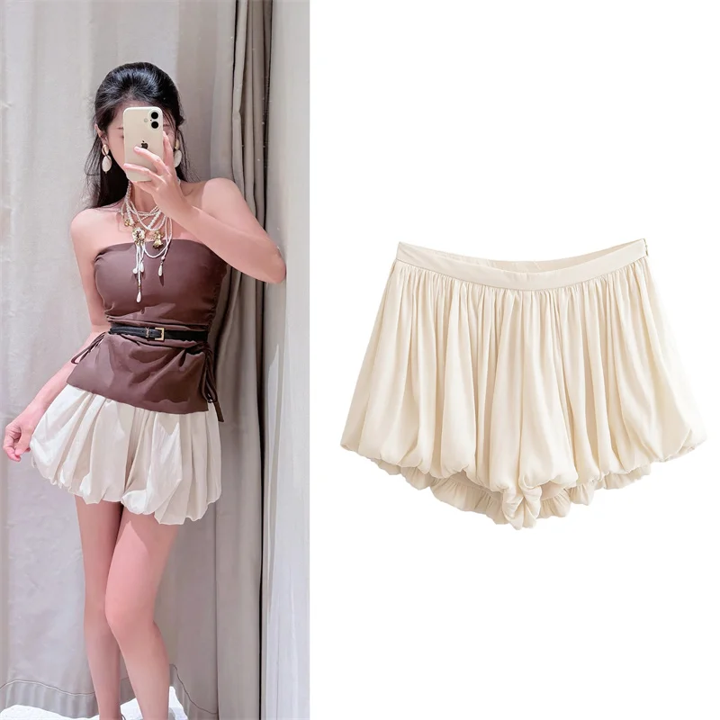 Women's shorts New Summer 2025 Balloon Bud Culottes Mini shorts are thin Lively Personality Fashionable Casual and cute
Women's shorts New Summer 2025 Balloon Bud Culottes Mini shorts are thin Lively Personality Fashionable Casual and cute
