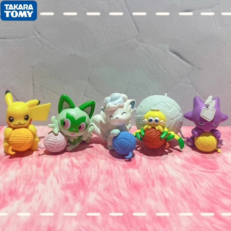 TAKARA TOMY Капсульные игрушки Покемон Пикачу Сприigatito с пряжей Шарик Дизайн Vulpix Toxel Tarountula Gashapon Коллекционная фигурка
TAKARA TOMY Капсульные игрушки Покемон Пикачу Сприigatito с пряжей Шарик Дизайн Vulpix Toxel Tarountula Gashapon Коллекционная фигурка
