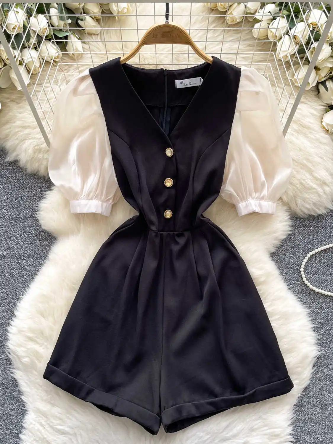 Women Summer Black Playsuits Korean Style V Neck Puff Short Sleeve Splice High Waist Wide Leg Shorts Female Jumpsuits Clothes
Women Summer Black Playsuits Korean Style V Neck Puff Short Sleeve Splice High Waist Wide Leg Shorts Female Jumpsuits Clothes