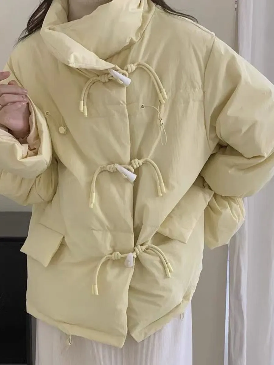 Short Puffer Jacket Women's Loose Design Candy Color Winter New Style Button Duck down Bread Coat Ear Muffs Fashionable Casual
Short Puffer Jacket Women's Loose Design Candy Color Winter New Style Button Duck down Bread Coat Ear Muffs Fashionable Casual