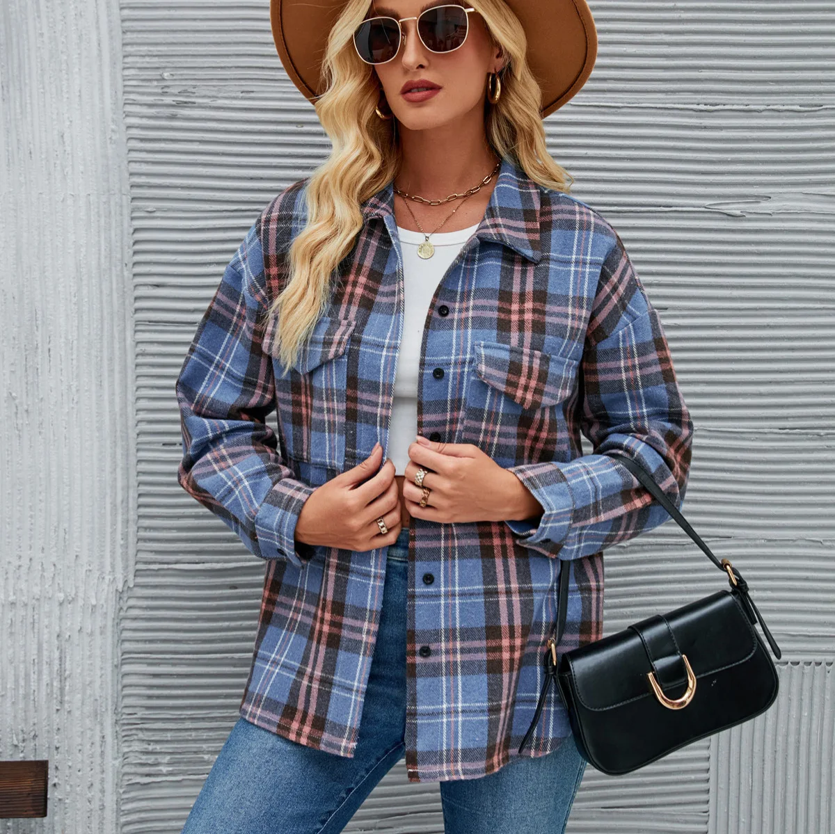 2025 Cross Border Women's Plaid Woolen Shirt European American Style Autumn Winter Loose Single Breasted Casual Top
2025 Cross Border Women's Plaid Woolen Shirt European American Style Autumn Winter Loose Single Breasted Casual Top