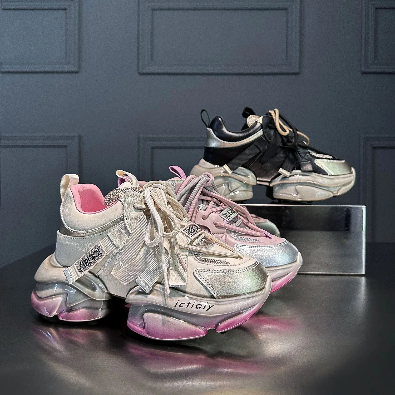 Spring Autumn High Heels Women Chunky Shoes Thick Bottom Platforms Luxury Brand Pink Sneakers Genuine Leather Fashion Designer
Spring Autumn High Heels Women Chunky Shoes Thick Bottom Platforms Luxury Brand Pink Sneakers Genuine Leather Fashion Designer