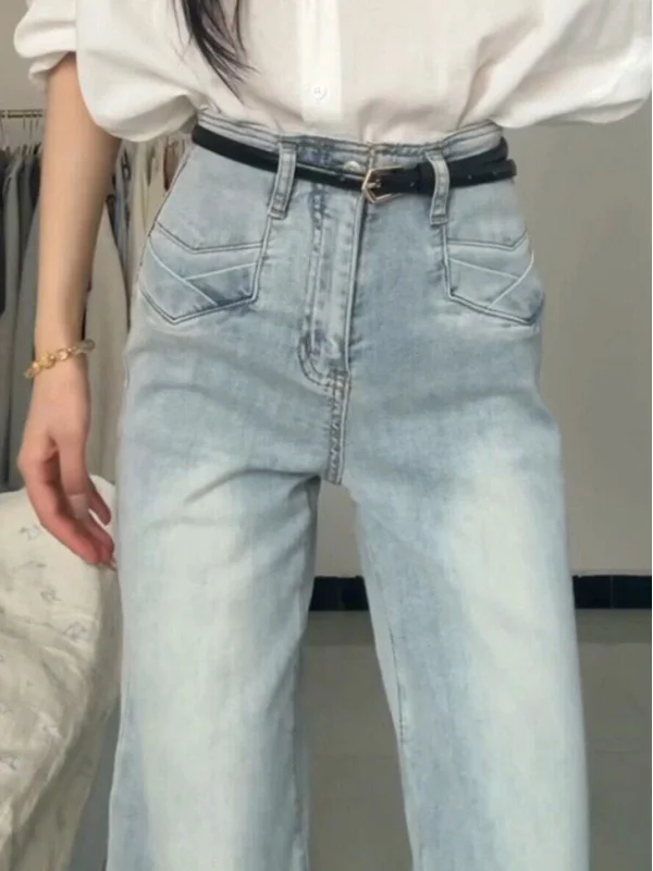 Light Blue Loose High Waist Bell Bottom Jeans Women's Summer New Style Slimming Wide Leg Pants Comfortable Cotton Denim
Light Blue Loose High Waist Bell Bottom Jeans Women's Summer New Style Slimming Wide Leg Pants Comfortable Cotton Denim