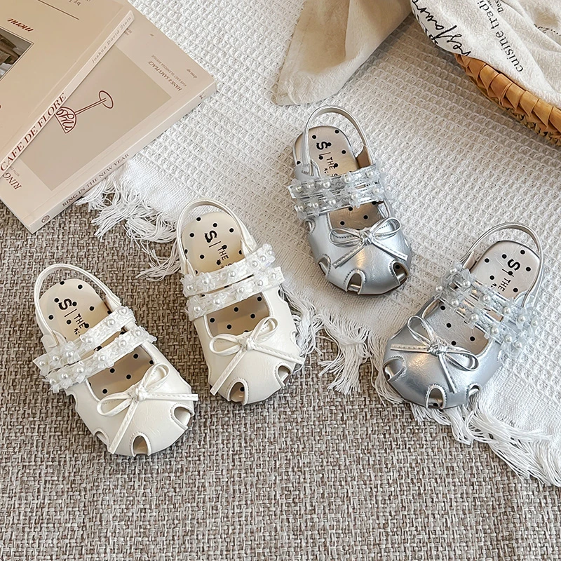 Kid's Shoes Girls' Summer Sandals 2026 French Lace Hollow Bowknot Princess Shoes Soft Sole Non-Slip Children's Shoes 21-30
Kid's Shoes Girls' Summer Sandals 2026 French Lace Hollow Bowknot Princess Shoes Soft Sole Non-Slip Children's Shoes 21-30