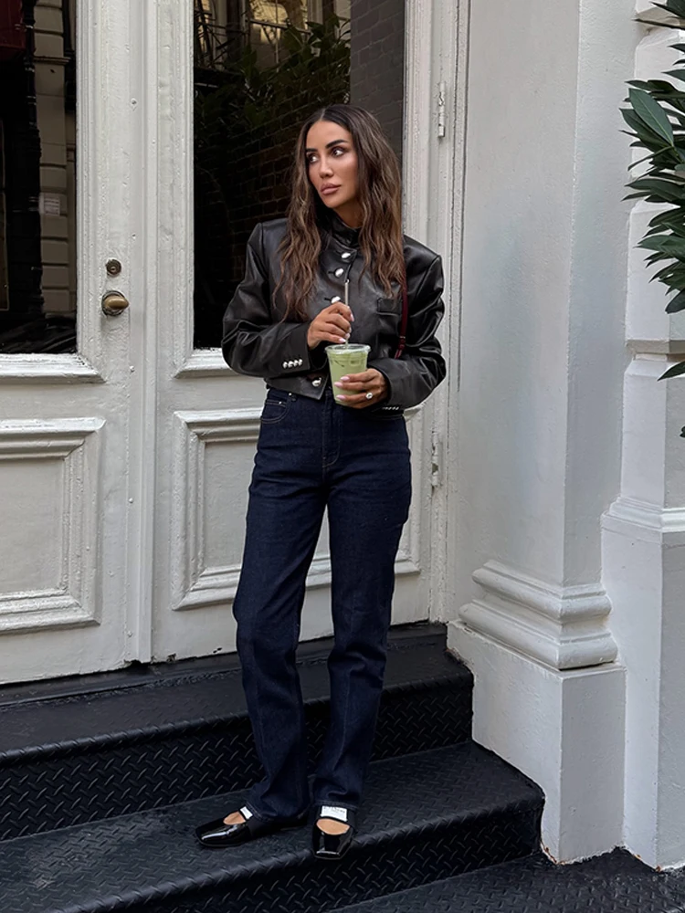 Мотоциклетные короткие куртки в стиле ретро для женщин, весна-осень 2021, модная короткая кожаная куртка с круглым вырезом
Мотоциклетные короткие куртки в стиле ретро для женщин, весна-осень 2021, модная короткая кожаная куртка с круглым вырезом