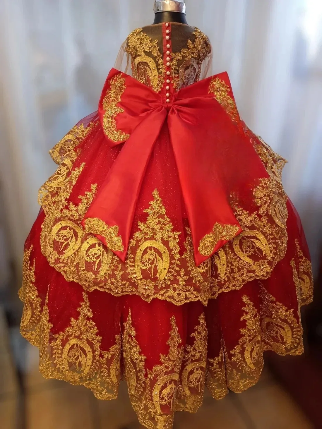 Customized Wedding With Train Bow Red Lace Appliques Flower Girl Dresses for Floor Length Birthday Party First Communion Gowns
Customized Wedding With Train Bow Red Lace Appliques Flower Girl Dresses for Floor Length Birthday Party First Communion Gowns