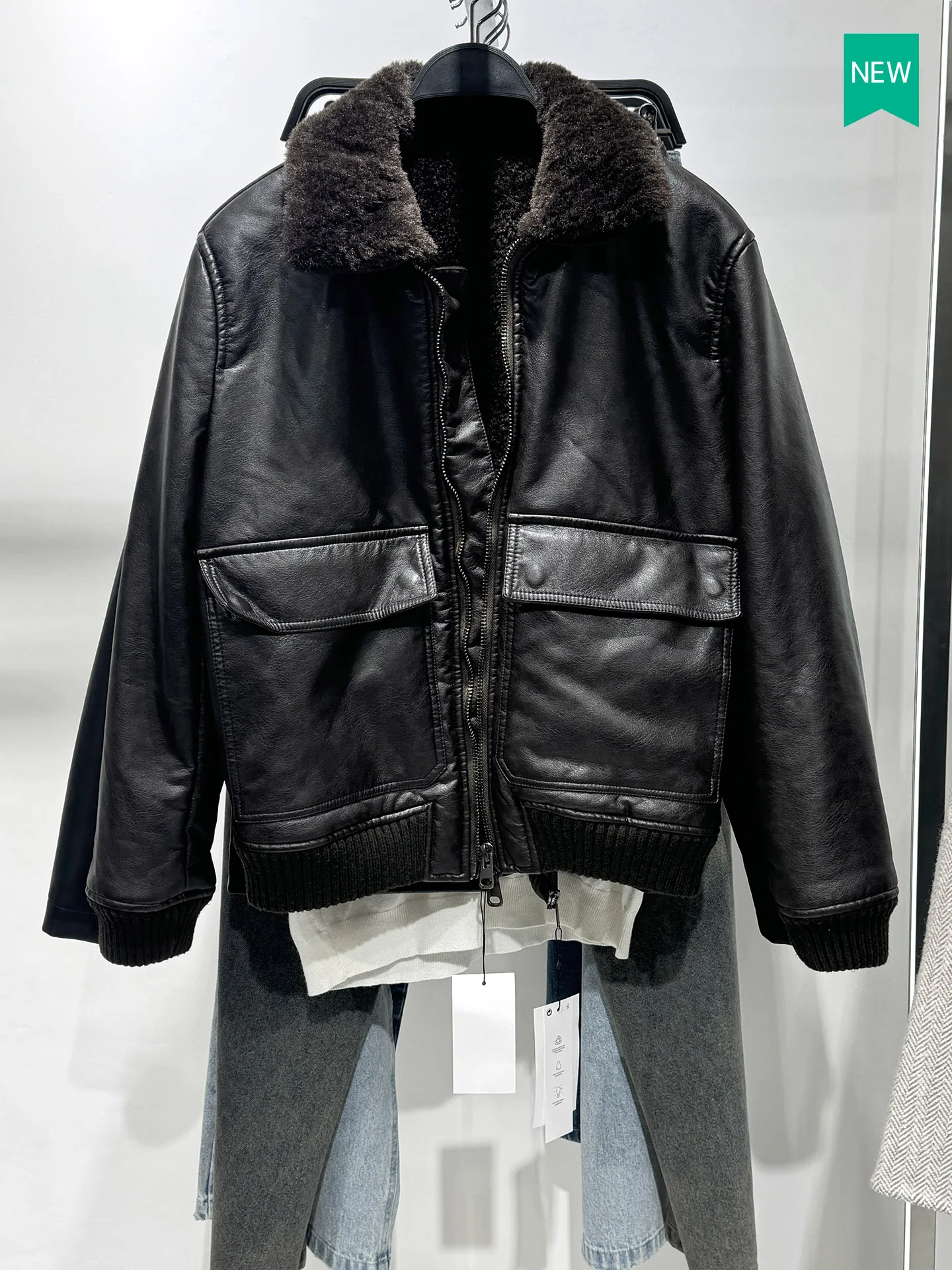Men's Fce Lined Leather Effect Jaet Patchwork Collar PU Leather Casual Sle Windproof Zipper Closure No Hat Included
Men's Fce Lined Leather Effect Jaet Patchwork Collar PU Leather Casual Sle Windproof Zipper Closure No Hat Included
